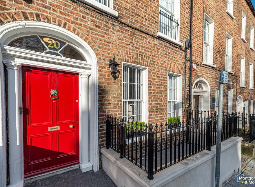 Room To Let, 20 Clarendon Street, Bills Included, Cityside, BT48 7ET