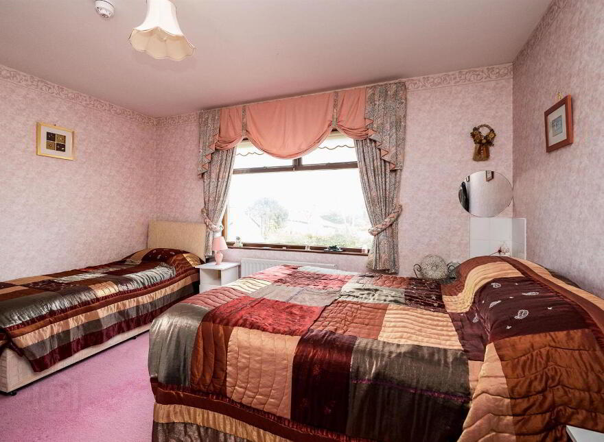 43 & 43a Peartree Road, Saintfield, BT24 8YB