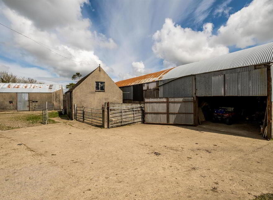 43 & 43a Peartree Road, Saintfield, BT24 8YB