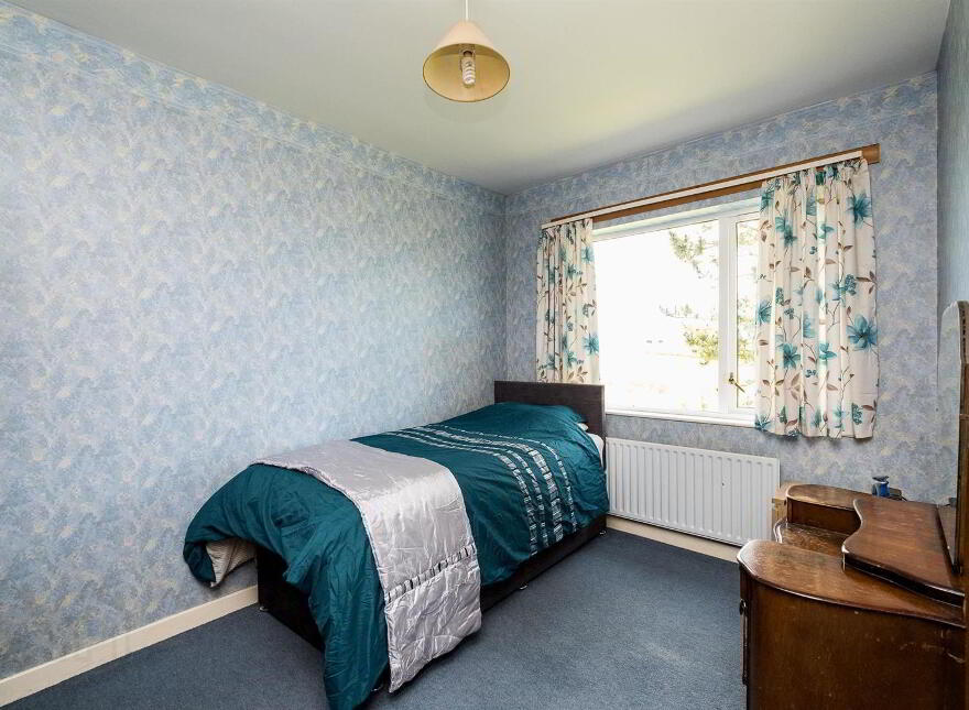 43 & 43a Peartree Road, Saintfield, BT24 8YB