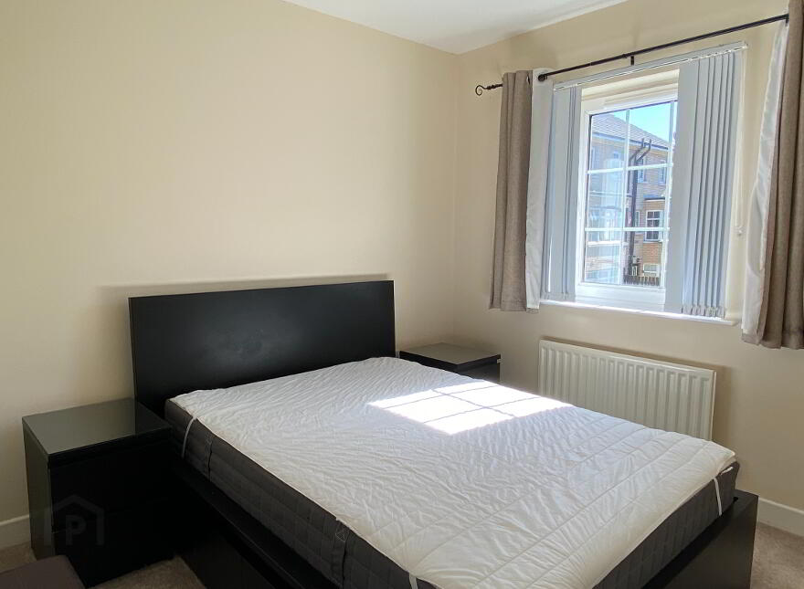 33 Leathem Square, Dundonald, Belfast, BT16 2QL