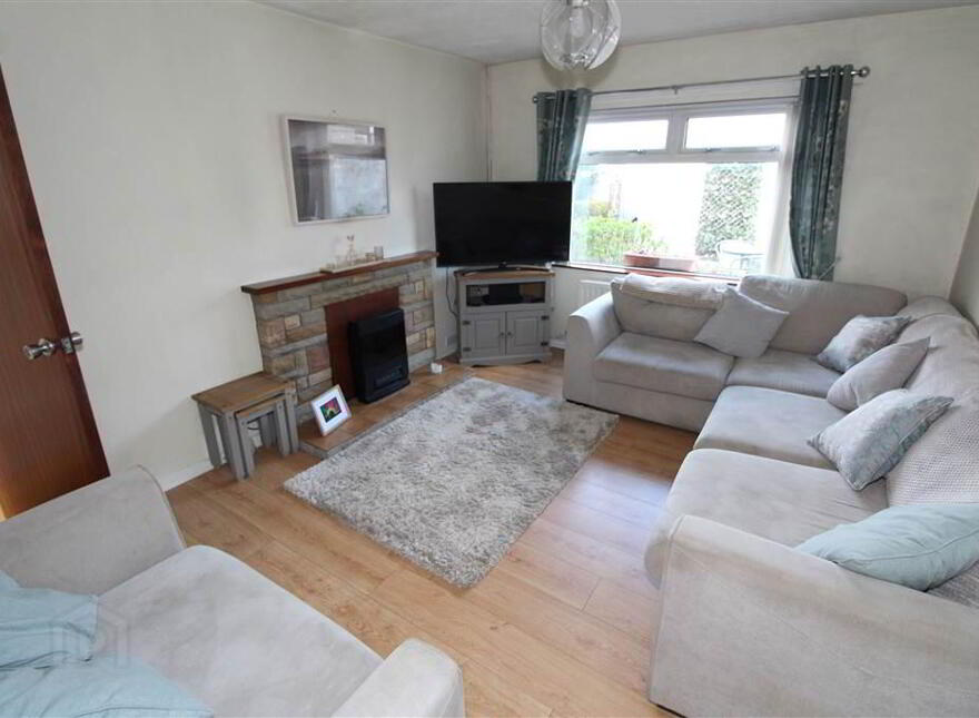 10 Drumart Drive, Belfast, BT8 7ET