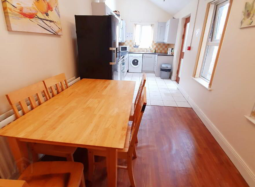House For Rent, 61 Surrey St, Belfast, BT9 7FR