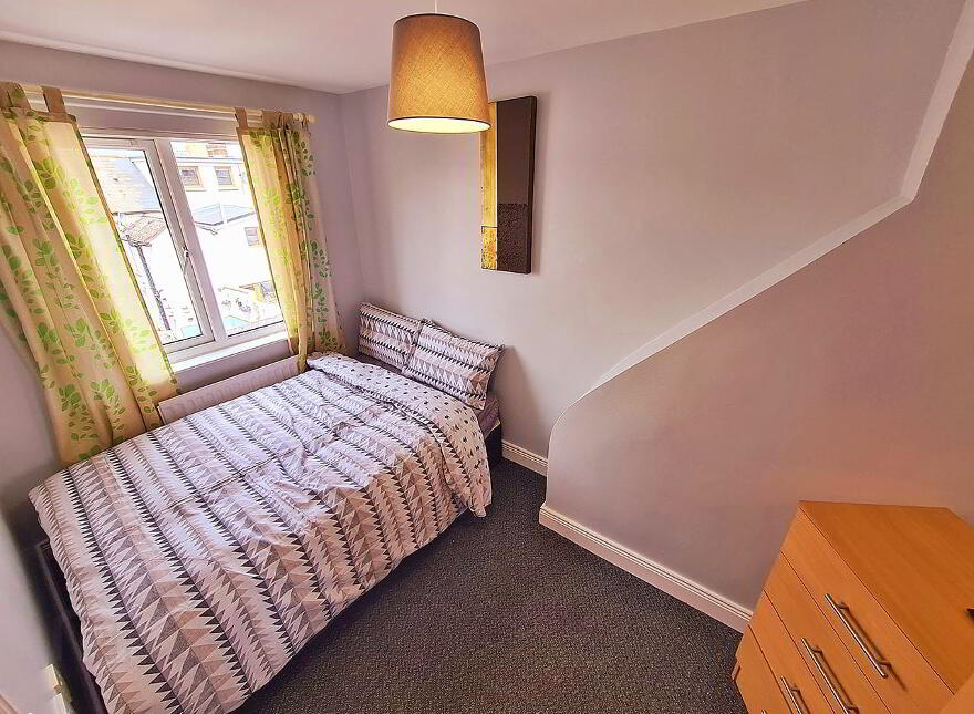 House For Rent, 61 Surrey St, Belfast, BT9 7FR