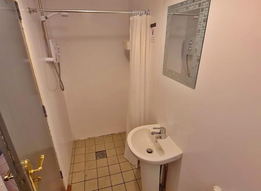 House For Rent, 25 Stranmillis Park, Belfast, BT9 5AU