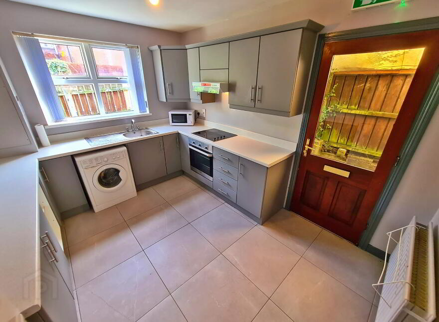 House For Rent, 25 Stranmillis Park, Belfast, BT9 5AU
