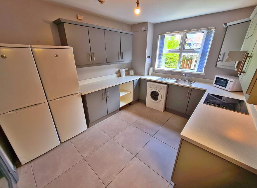 House For Rent, 25 Stranmillis Park, Belfast, BT9 5AU