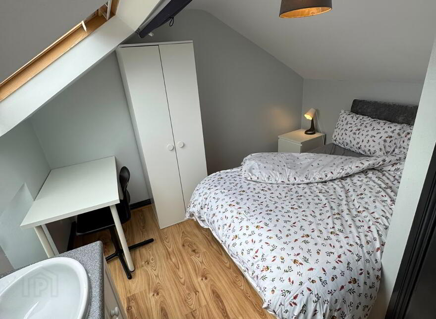 House For Rent, 25 Stranmillis Park, Belfast, BT9 5AU