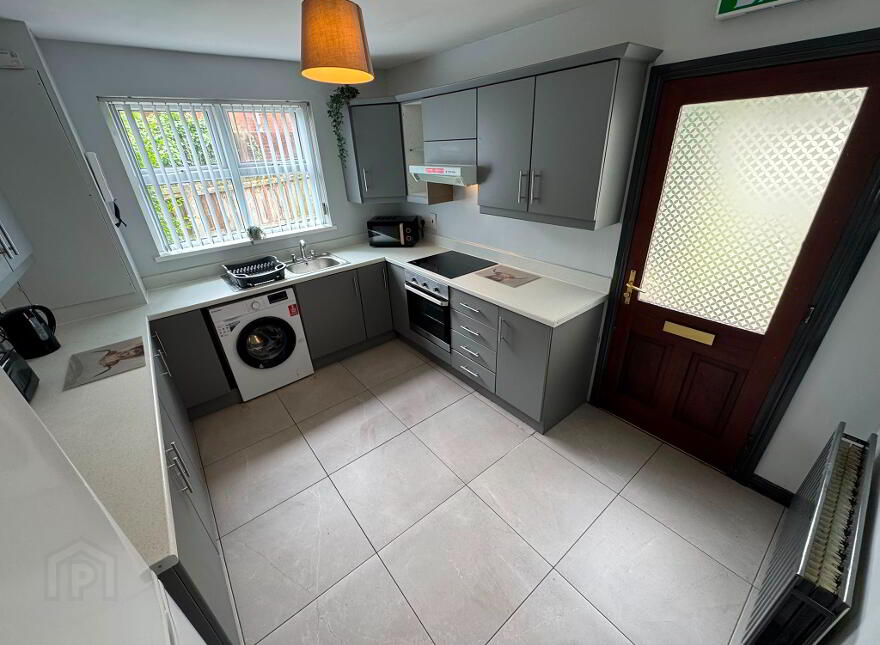 House For Rent, 25 Stranmillis Park, Belfast, BT9 5AU