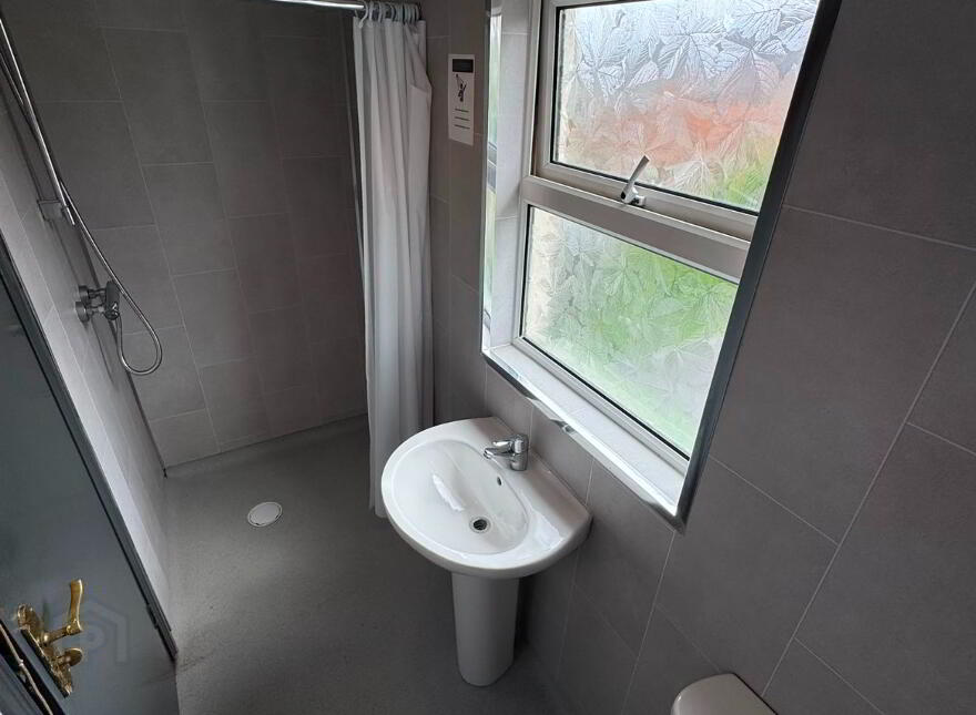 House For Rent, 25 Stranmillis Park, Belfast, BT9 5AU