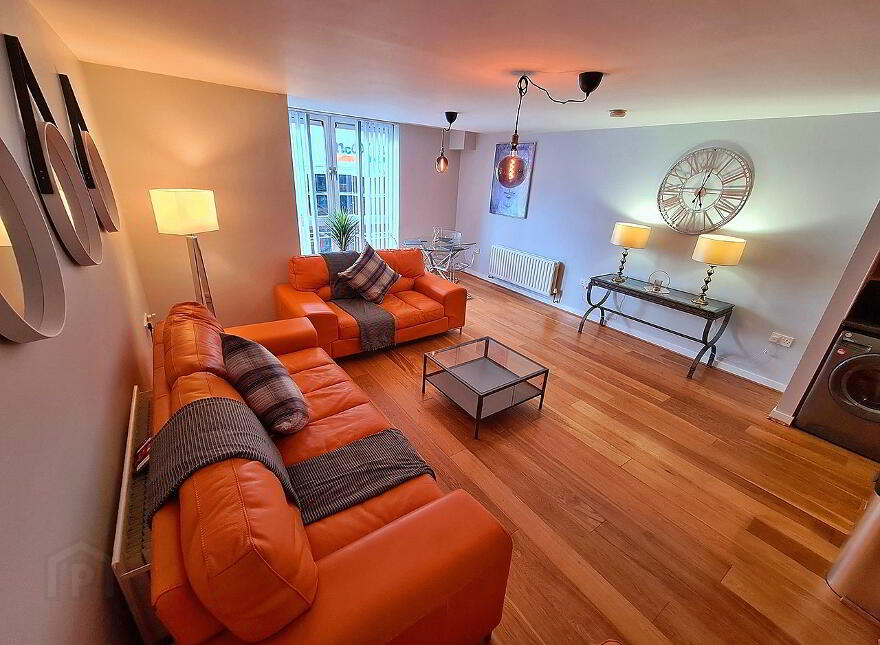 City Centre Apartment For Rent, 4 Shaftesbury Court, 8 Marcus Ward St, Belfast, BT7 1RY