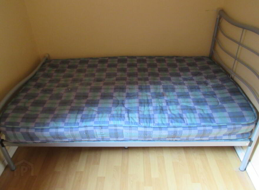 Great Apartment, 68A University Avenue, Bt7 1gy, Belfast, BT7 1GY