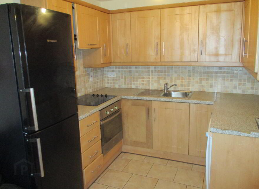 Great 4 Bedroom Apartment, 68A University Avenue, Queens Quarter, Belfast, BT7 1GY