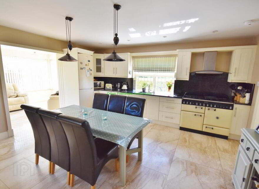 The Thatch Coolagown, Listowel, V31FV04