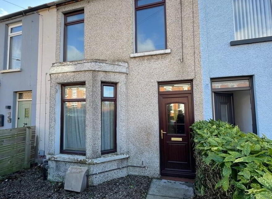 146 Larkfield Road, Belfast, BT4 1QF photo