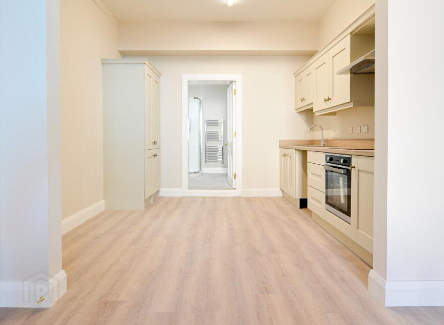 Unit 4, Market Street, Omagh, BT78 1EE