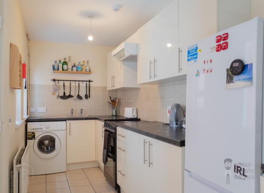 Room 2, 156 Dunluce Avenue, Belfast, BT9 7AZ