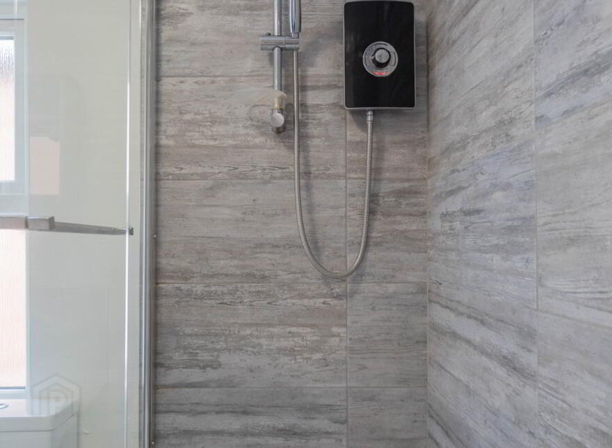 Room 2, 156 Dunluce Avenue, Belfast, BT9 7AZ