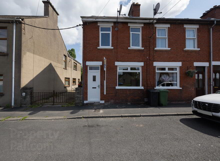 31 Princes Street, Lurgan, Craigavon, BT67 9DD photo