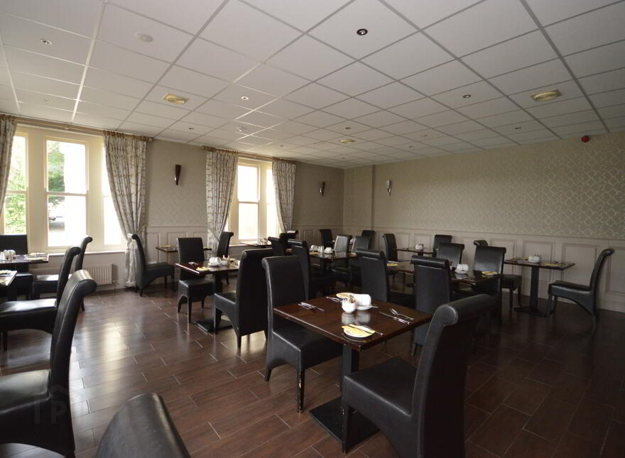 Glen Eden Hotel, 2 Main Street, Belleek, BT93 3FY