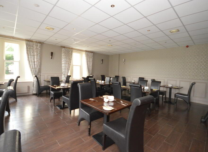 Glen Eden Hotel, 2 Main Street, Belleek, BT93 3FY