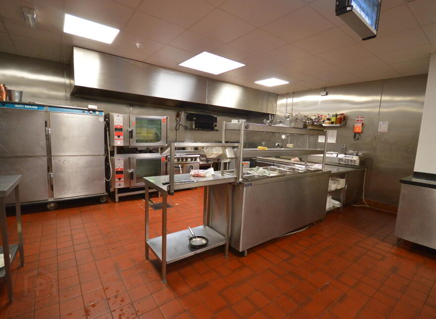 Glen Eden Hotel, 2 Main Street, Belleek, BT93 3FY