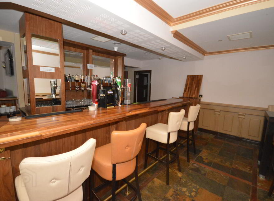 Glen Eden Hotel, 2 Main Street, Belleek, BT93 3FY