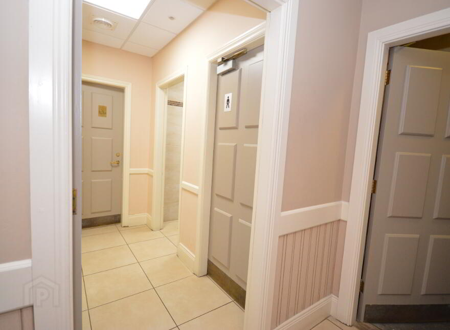 Glen Eden Hotel, 2 Main Street, Belleek, BT93 3FY