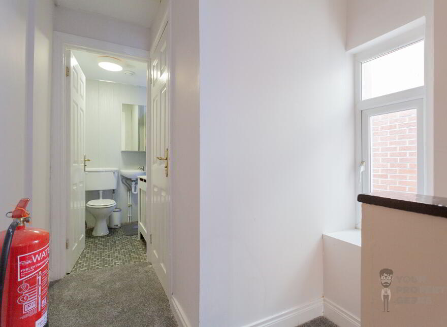 104 Tates Avenue, Belfast, BT9 7BZ