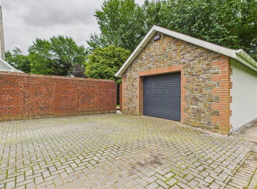 Clovelly, Castletown, Old Tramore Road, Waterford, X91P8Y7