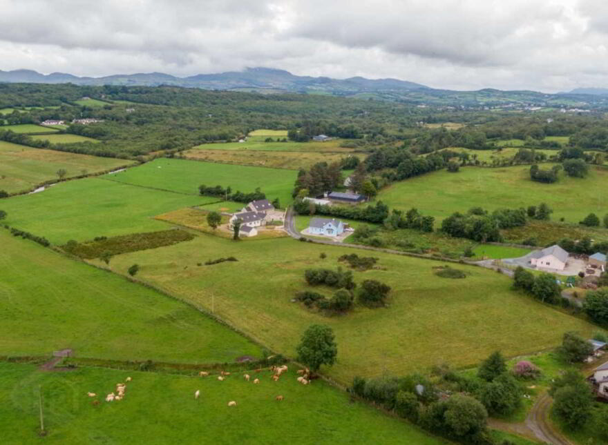 Legnahooray, Kilmacrenan