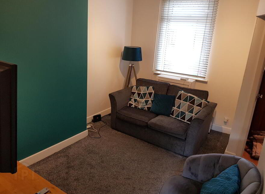 16 Symons Street, Belfast, BT12 6GA