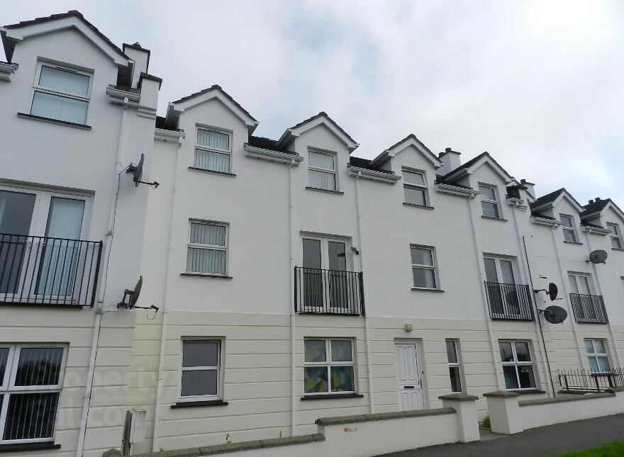 Trafalgar Court, Derry, BT47 6NR photo