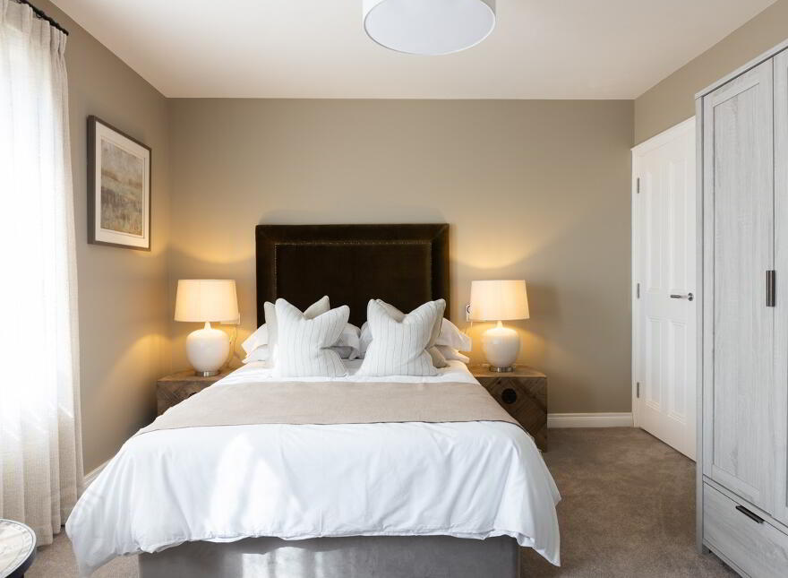 The Staunton, Lancaster Park, Four Winds, Belfast