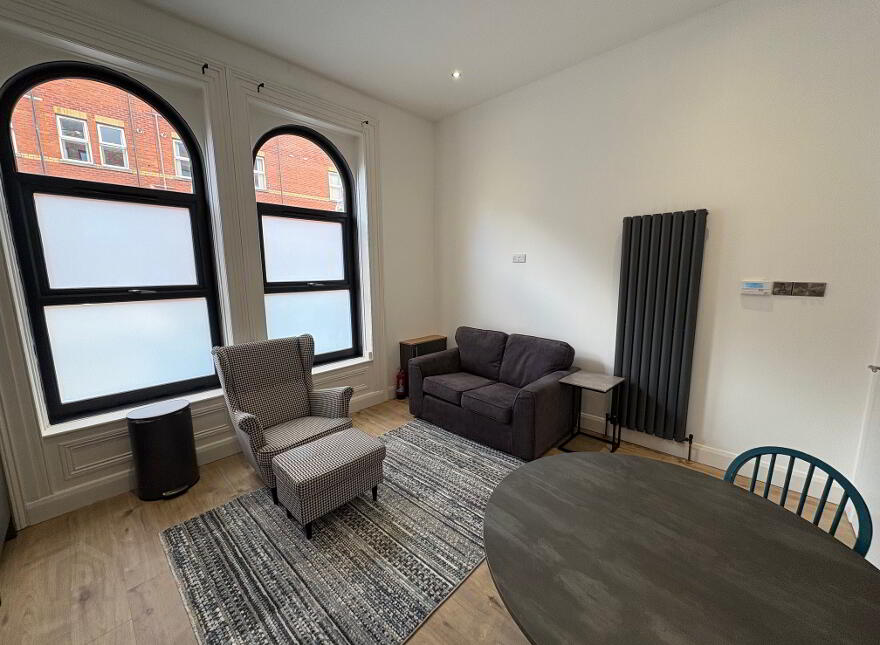 Apt 1 43 Cromwell Road, Botanic, Belfast, BT7 1JX