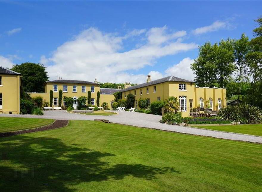 Ballinacurra House, Ballincurra, Kinsale, Cork, P17YF76