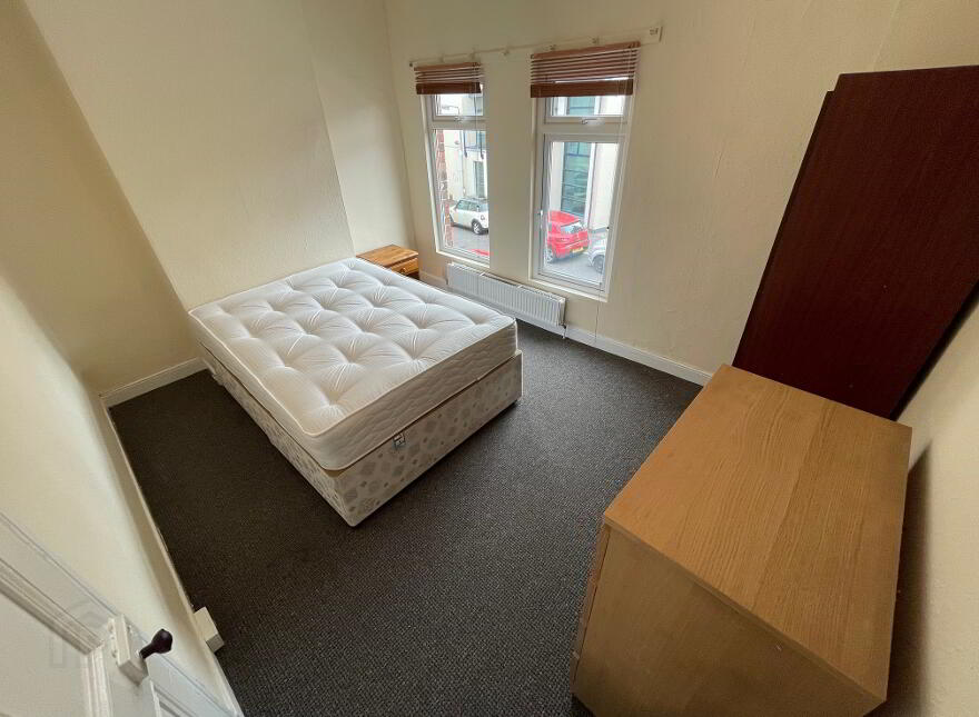 3 St Albans Gardens, Belfast, BT9 5DR