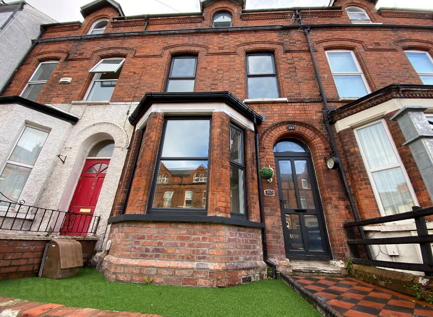 263 Ravenhill Avenue, Belfast, BT6 8LF photo