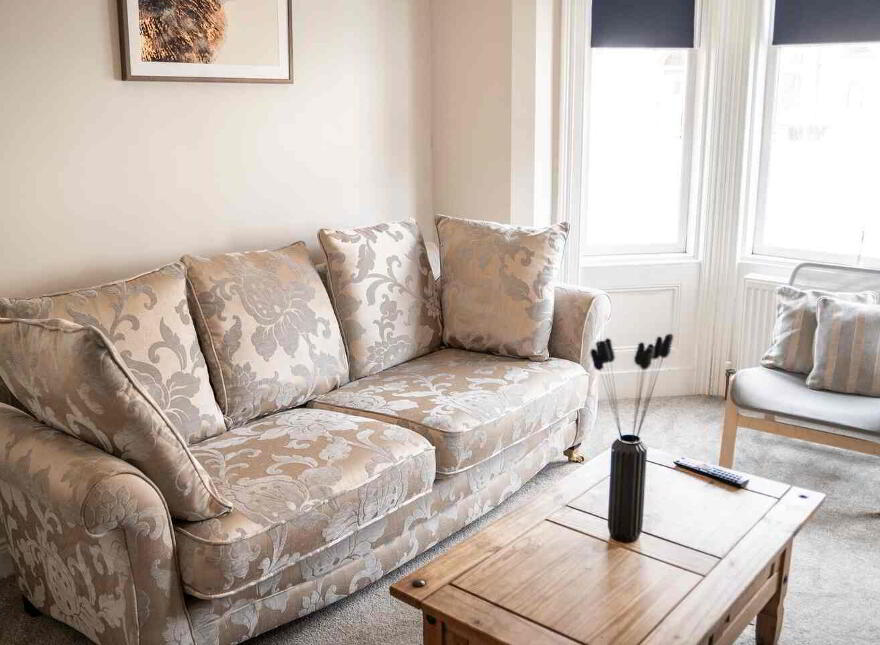 263 Ravenhill Avenue, Belfast, BT6 8LF