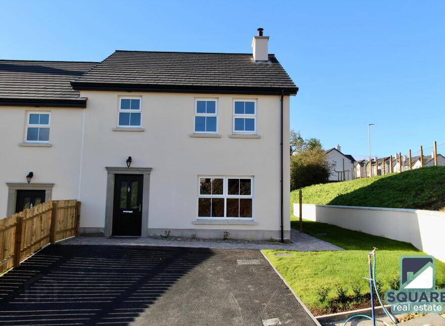 25 Roxborough Manor Moy, Dungannon, BT71 7FQ