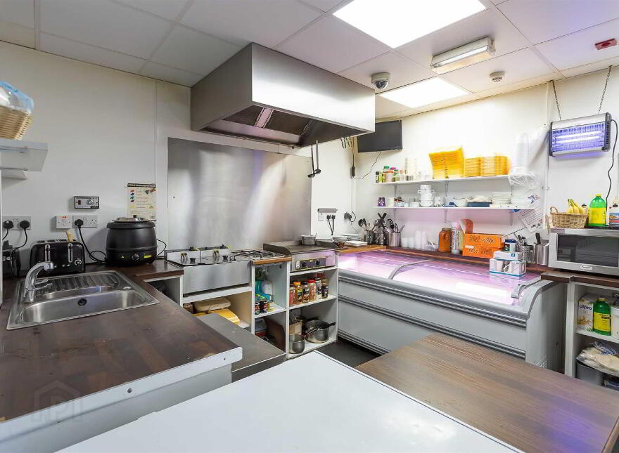 Barnams, Lesley House, 601 Lisburn Road, Belfast, BT9 7GS