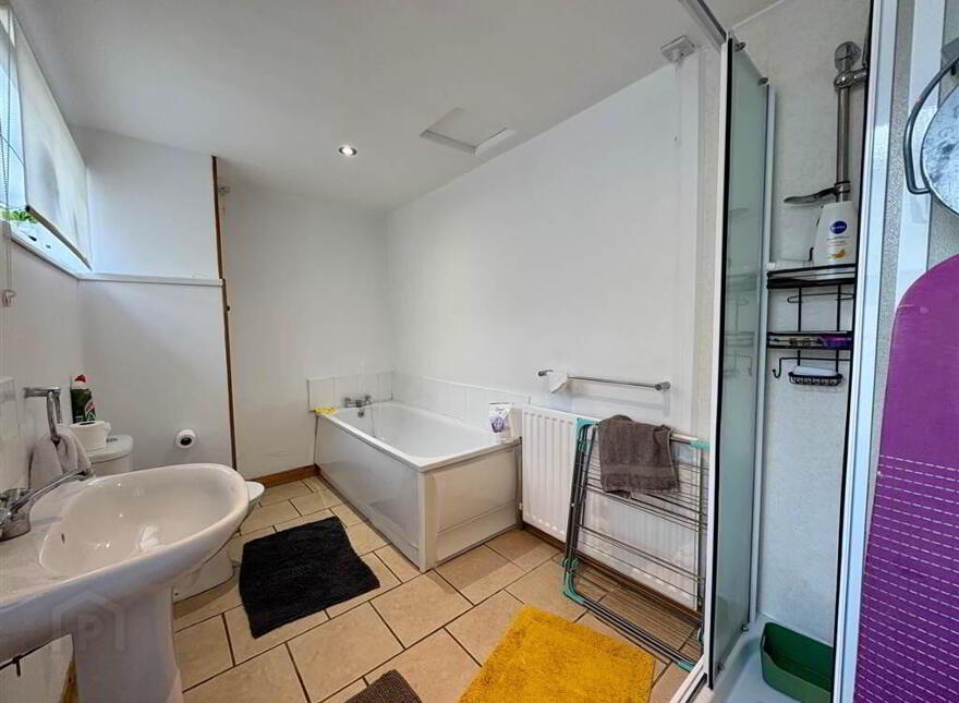 31 Glenvarlock Street, Belfast, BT5 5GS