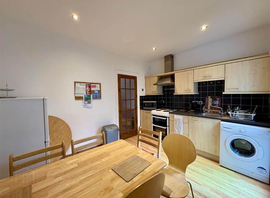 31 Glenvarlock Street, Belfast, BT5 5GS