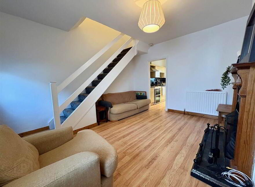 31 Glenvarlock Street, Belfast, BT5 5GS