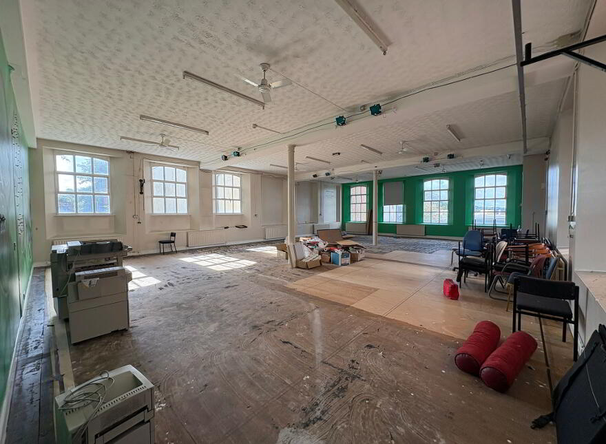 Ebrington Centre, Glendermott Road, Londonderry, BT47 6BG