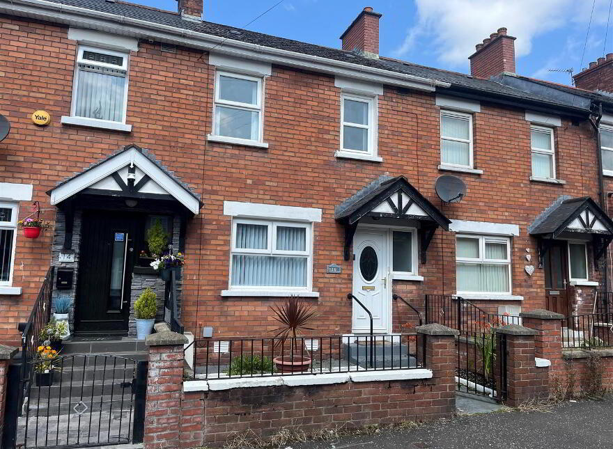 16 Hesketh Road, Belfast, BT14 7JU photo