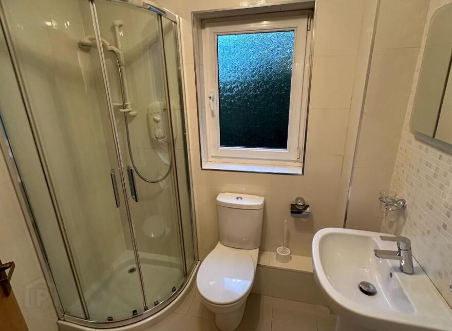4C Stranmillis Court, Belfast, BT9 5EU