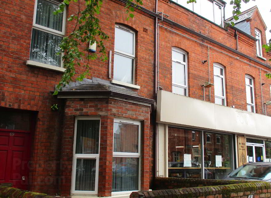 Great 7 Bedroom House, 69 University Avenue, Queens Quarter, Belfast, BT7 1GX photo