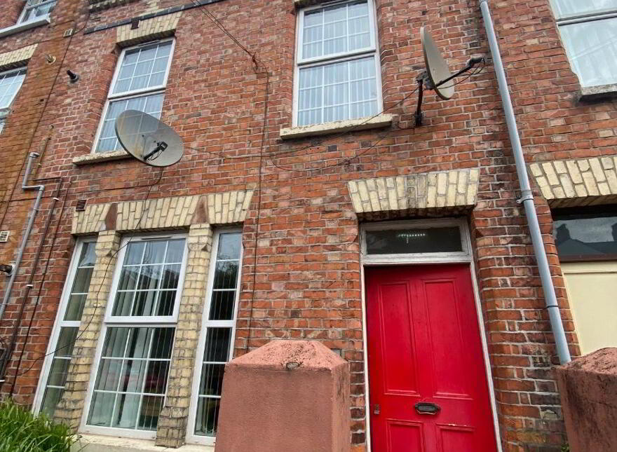 Great 7 Bedroom Property, 19 Dunluce Avenue, Queens Quarter!, Belfast, BT9 7AW photo