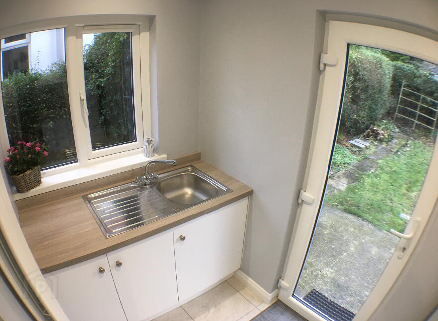 3 Chesham Terrace, Belfast, BT6 8GY